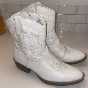 White ankle cowgirl boots